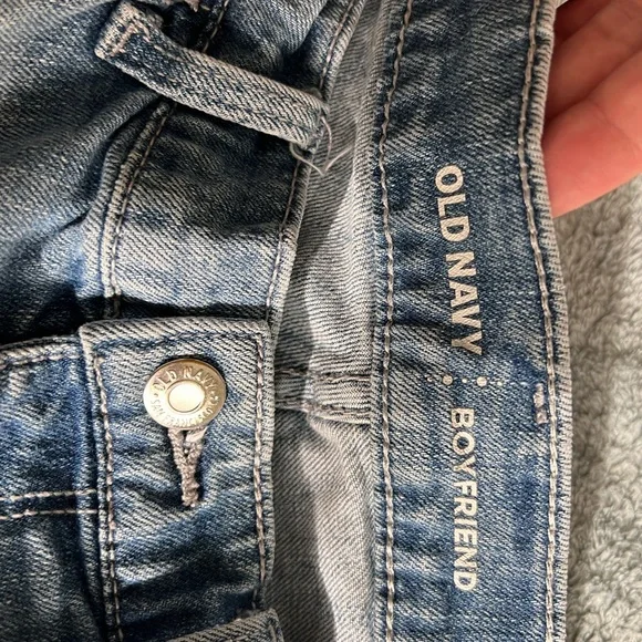 Old Navy Boyfriend Shorts - Picture 2 of 4